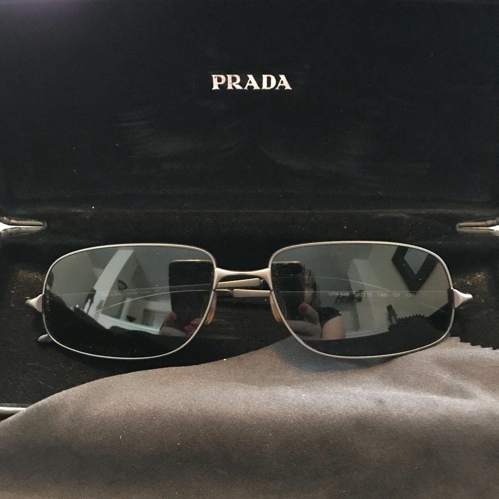 Prada Designer Sunglasses 🕶